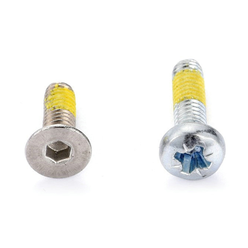 Șurub de mașină cu filet torx (hexagonal) cu cap pan (confundat). Șurub de mașină cu filet torx (hexagonal) cu cap pan (confundat).