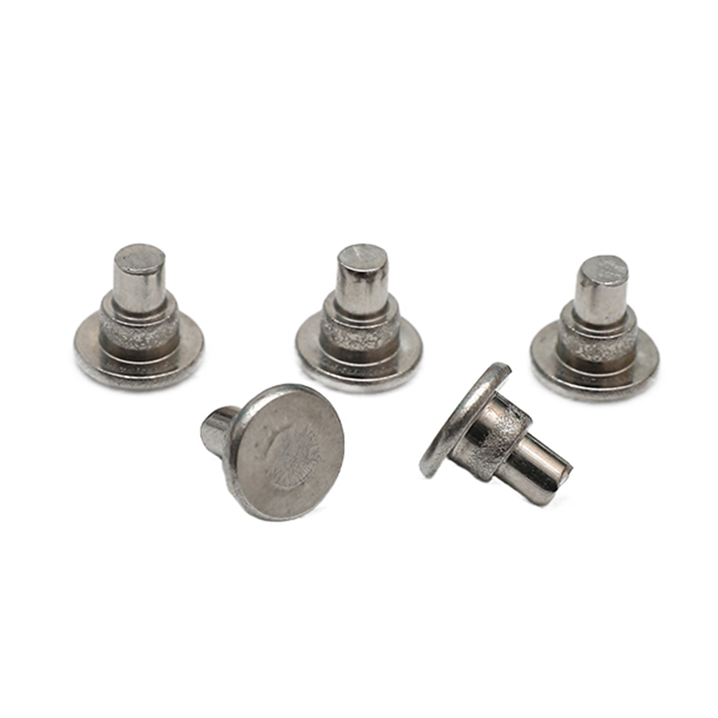 Șurub cu umăr din oțel carbon placat cu zinc, alb albastru, non-standard Șurub cu umăr din oțel carbon placat cu zinc, alb albastru, non-standard